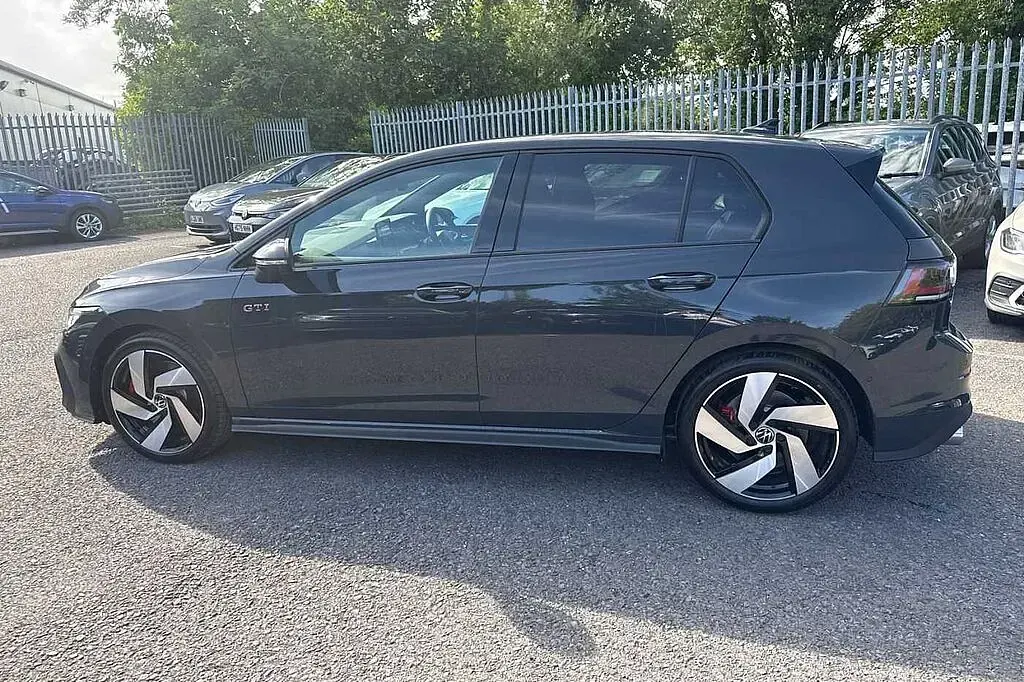 Used VW Golf VIII GTI 265 HP (194 kW) 2026