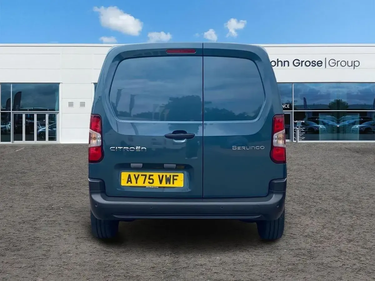 New Citroën Berlingo 100 HP (73 kW) 2026 Blue MPV