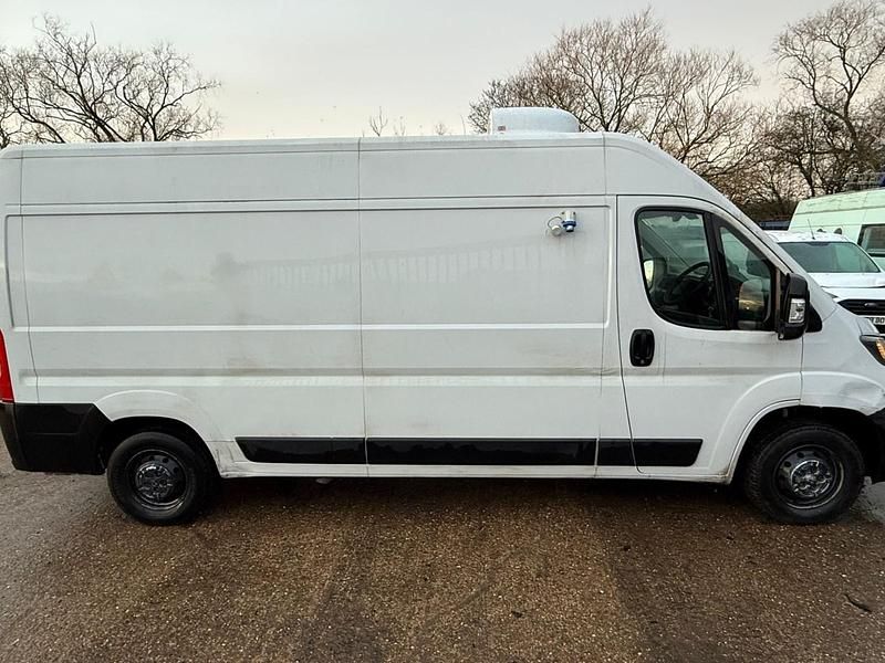 Used Peugeot Boxer 140 HP (102 kW) 2023 White Van