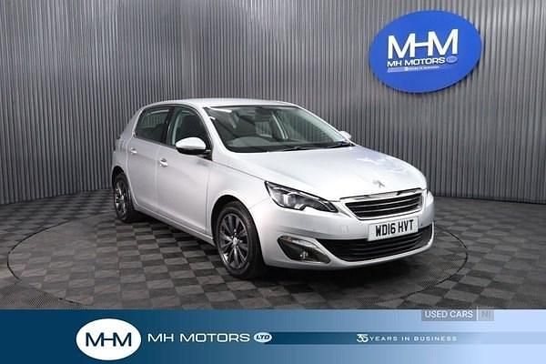 Used Peugeot 308 Allure 120 HP (88 kW) 2016 Silver Hatchback