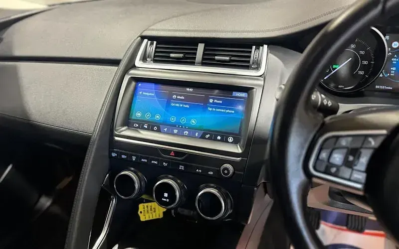 Used Jaguar E-Pace S 150 HP (110 kW) 2018 Red SUV