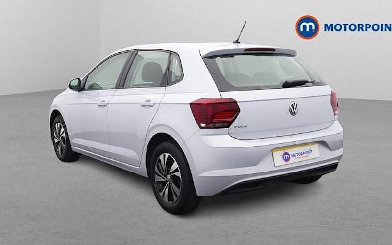 Usado VW Polo SE 95 HP (69 kW) 2019 Prateado Citadino