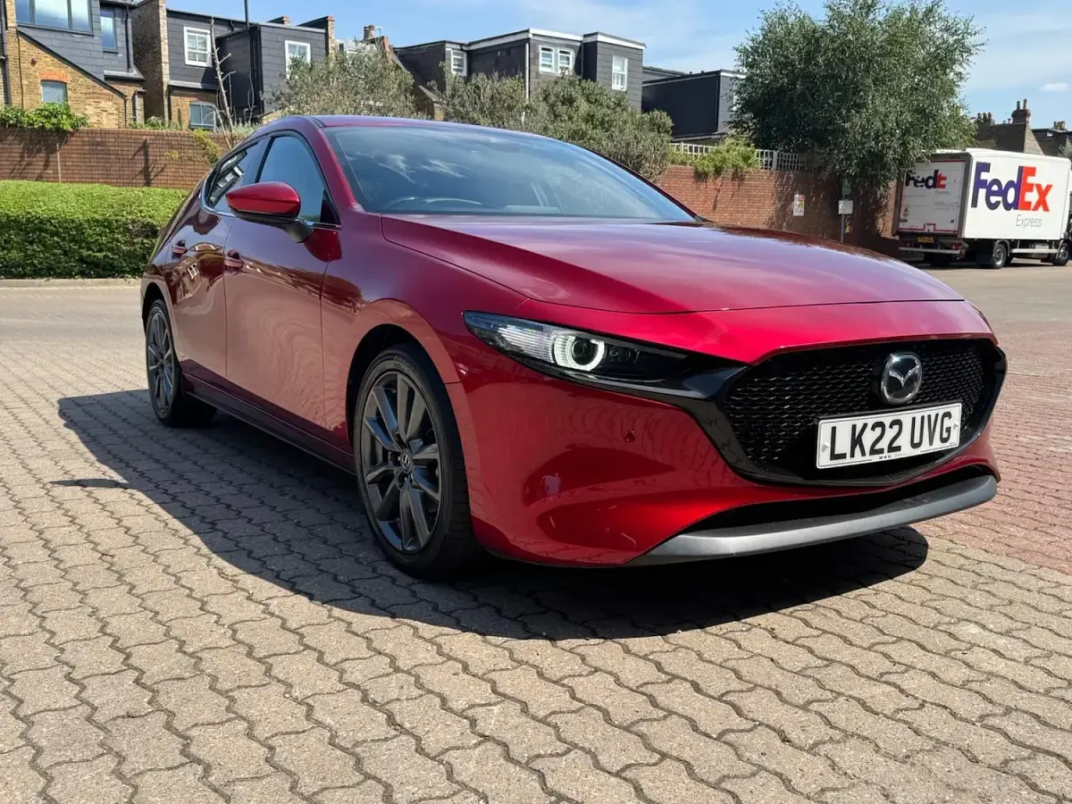 Used Mazda 3 Inclusive 122 HP (89 kW) 2022 Red Hatchback