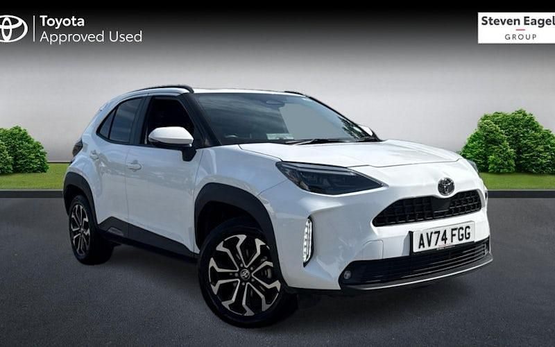 Usado Toyota Yaris Hybrid Design 116 HP (85 kW) 2025 Carrinha