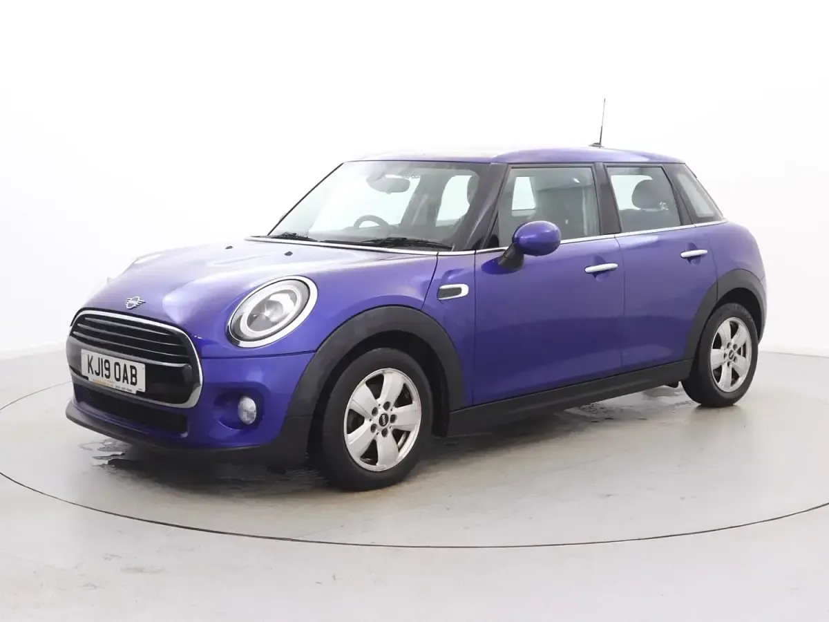 Usado Mini Cooper Comfort 2019 Azul Utilitario