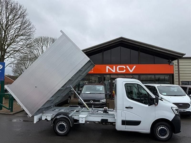 New Renault Master Business 2026 White MPV