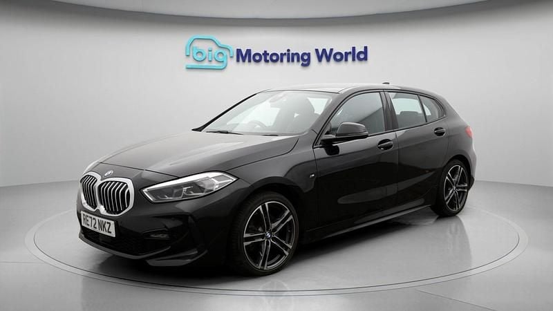 Used BMW 118 M Sport 134 HP (98 kW) 2022 Black Hatchback