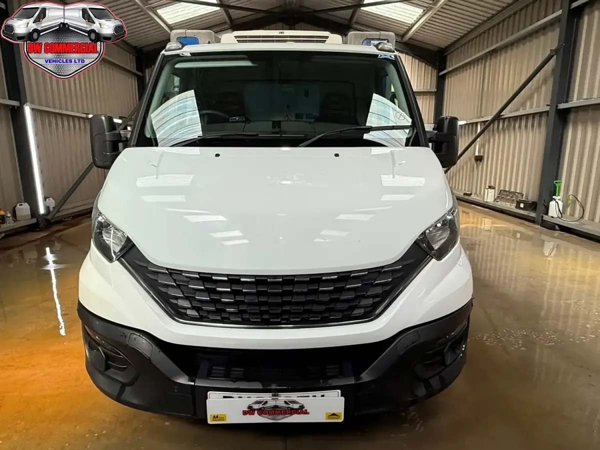 Used Iveco Daily 140 HP (102 kW) 2021 White Cabriolet