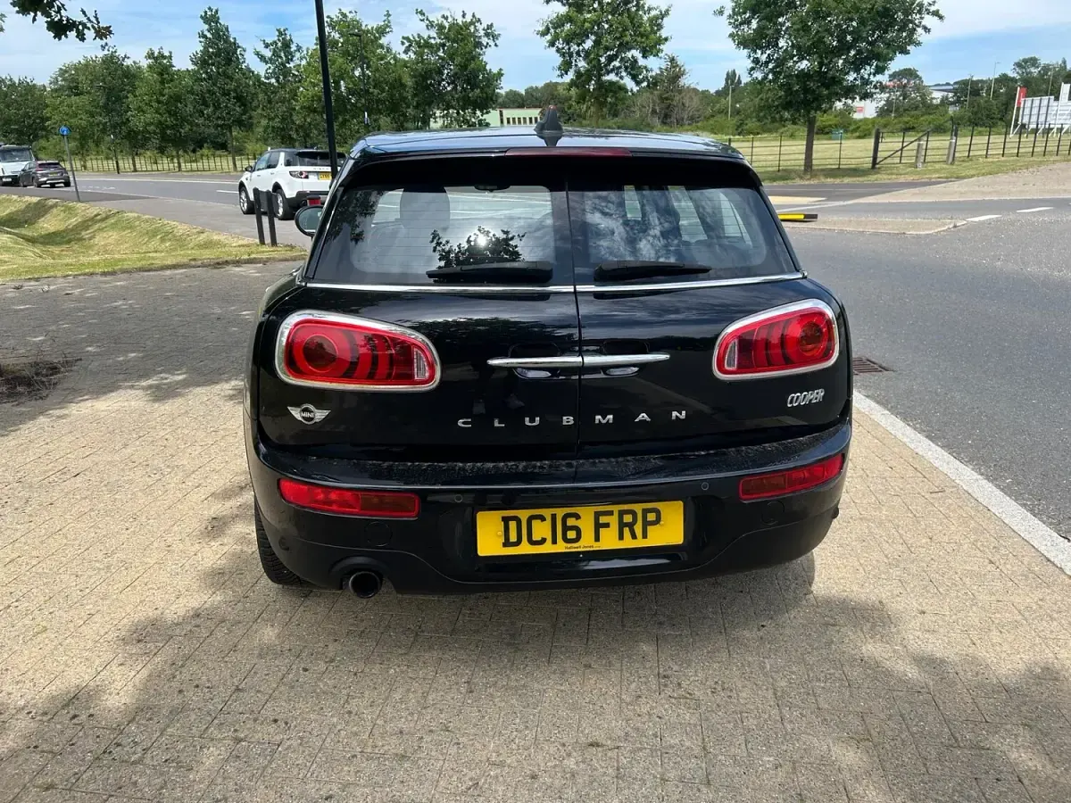 Used Mini Cooper Clubman 136 HP (100 kW) 2016 Black Estate
