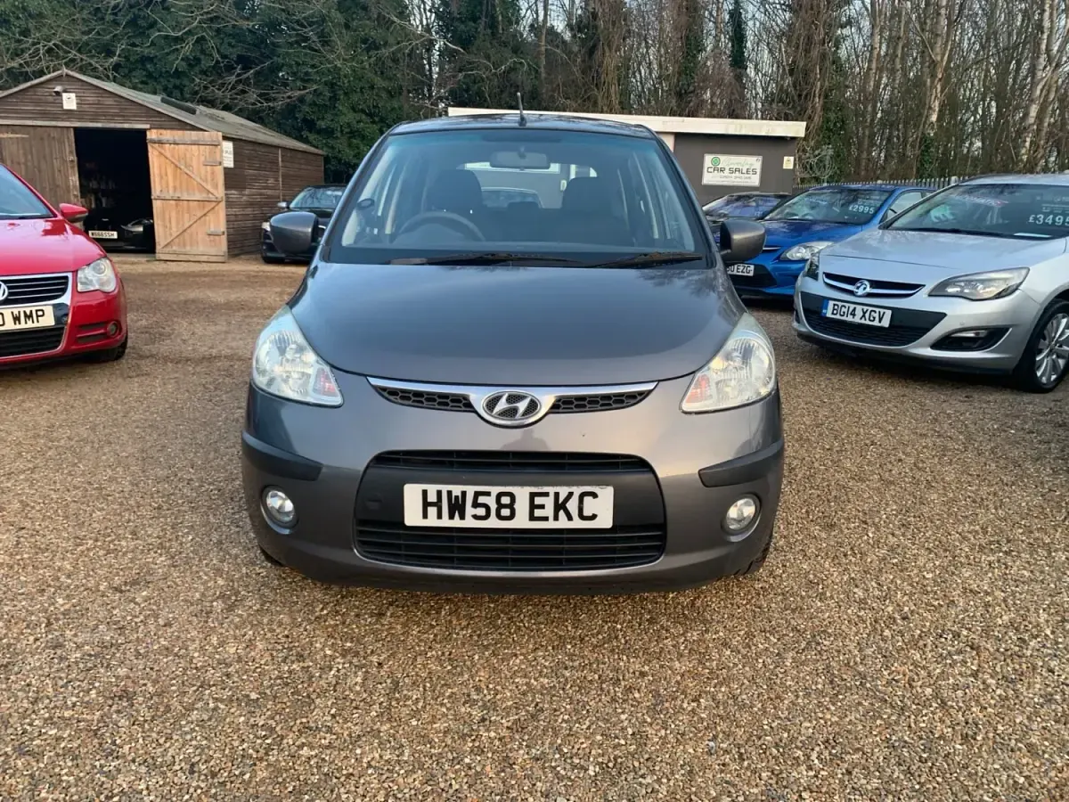 Usado Hyundai i10 Comfort 2008 Cinzento Citadino