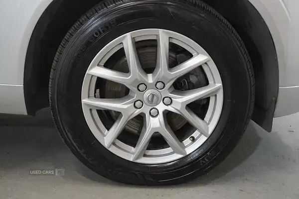 Used Volvo XC60 Momentum 190 HP (139 kW) 2020 Silver SUV