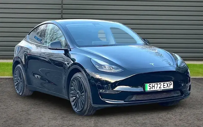 Usado Tesla Model Y Long Range AWD 286 kW (389 HP) 2025 SUV