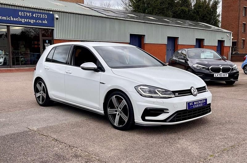 Used VW Golf VII R 310 HP (228 kW) 2018 White Hatchback