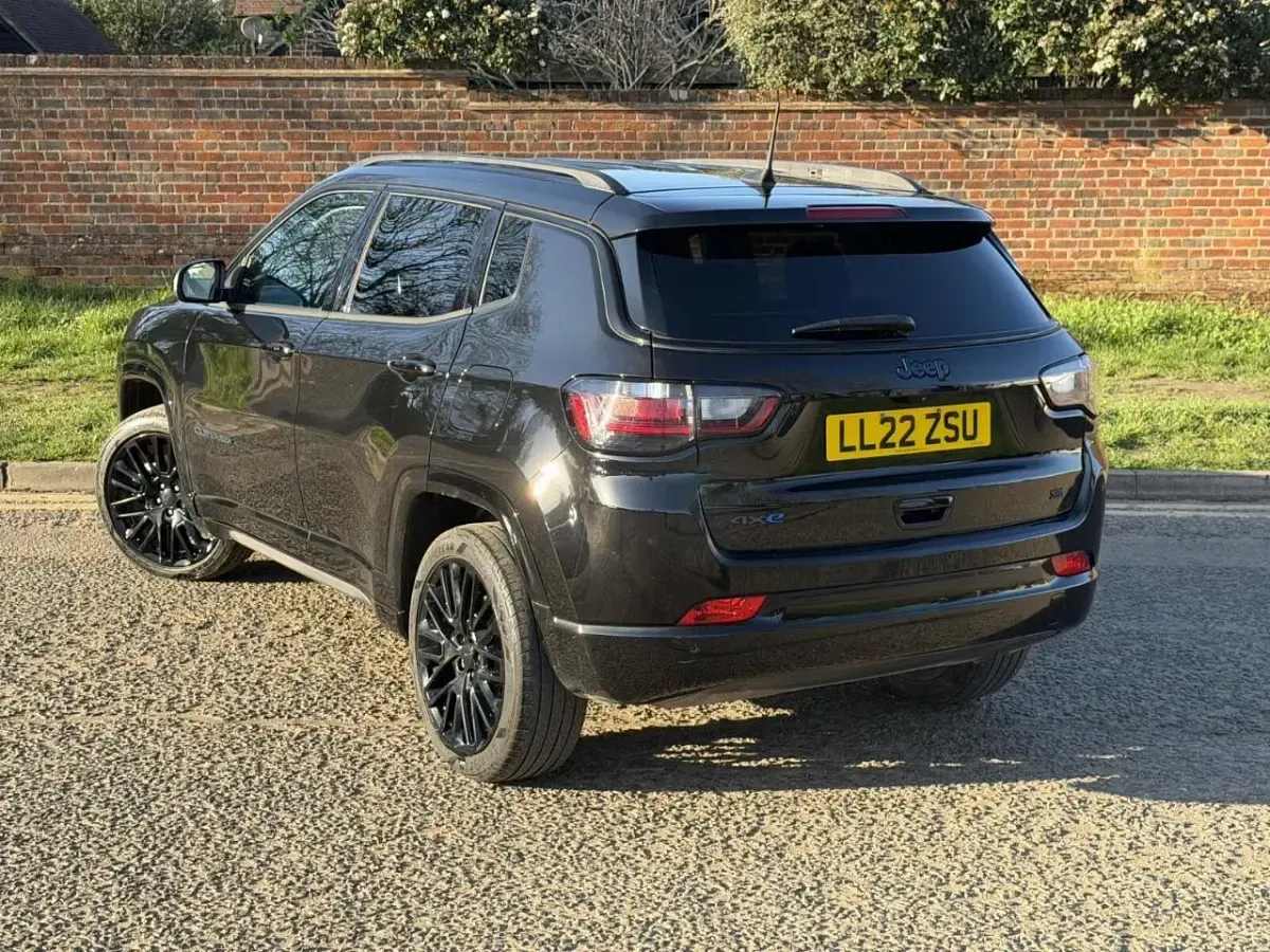 Used Jeep Compass 237 HP (174 kW) 2022 Black SUV