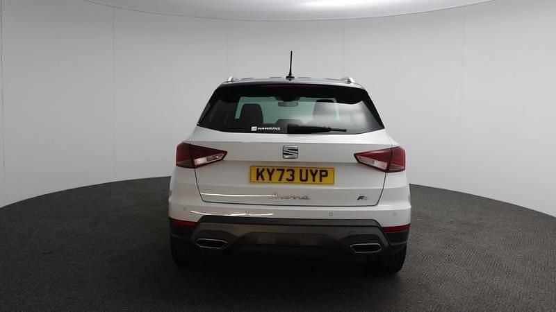 Used Seat Arona FR 110 HP (80 kW) 2023 White SUV