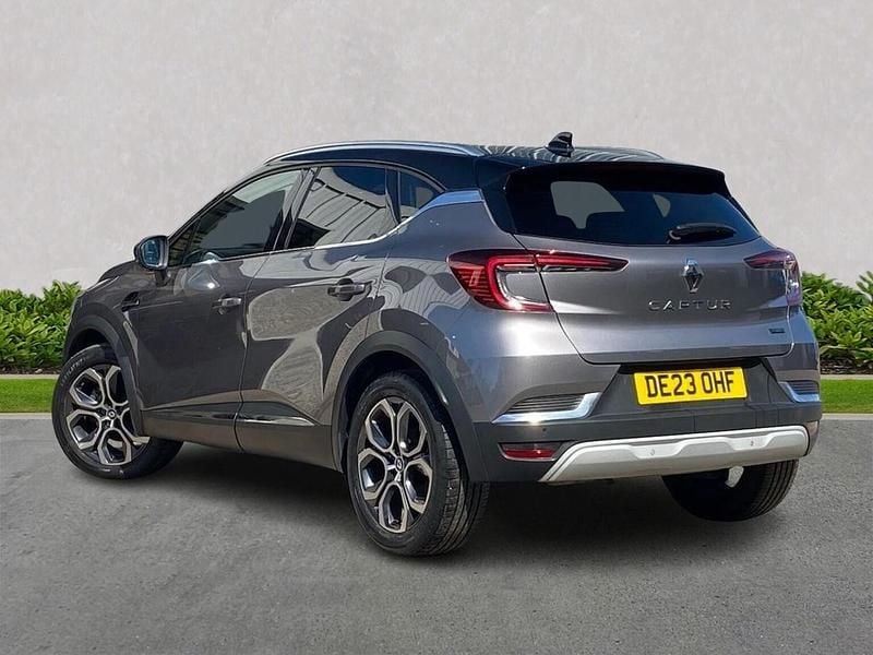 Usado Renault Captur Techno 145 HP (106 kW) 2023 Cinzento SUV