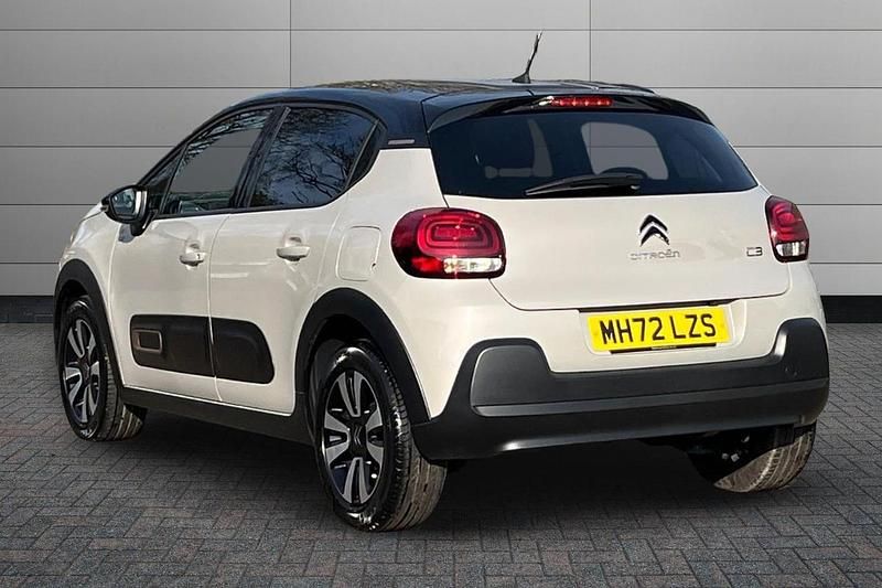 Used Citroën C3 PureTech 83 HP (61 kW) 2023 Soft sand Hatchback