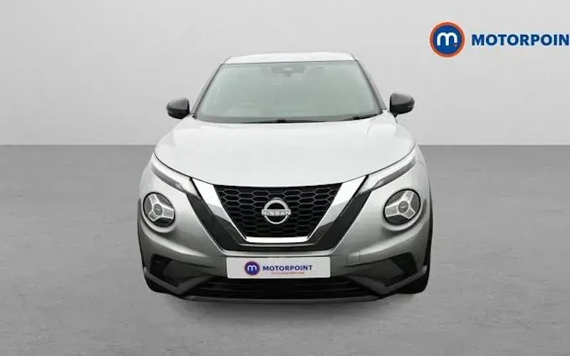Used Nissan Juke N-Connecta 114 HP (83 kW) 2023 Silver SUV