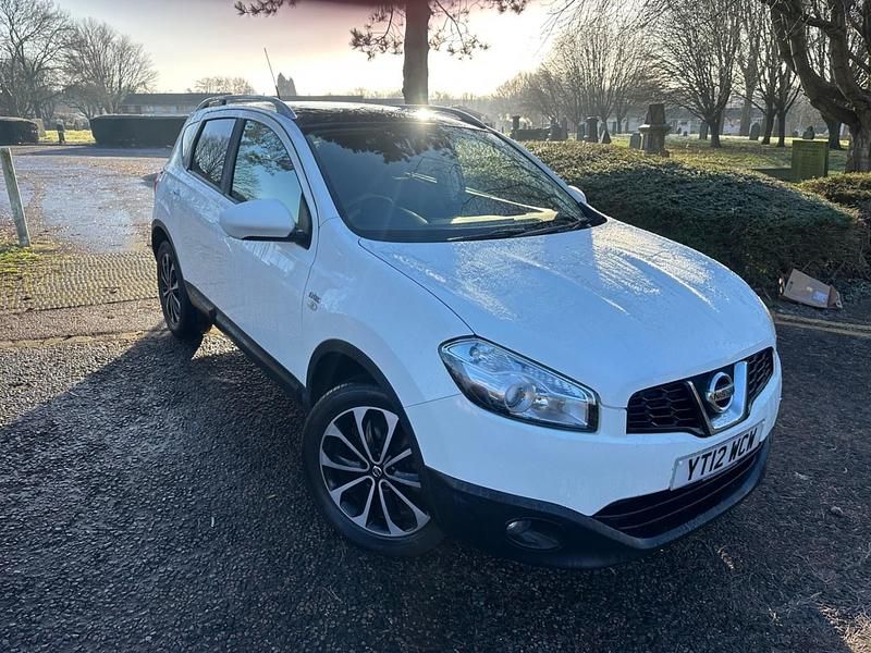 White Used 2012 Nissan Qashqai N-TEC SUV | £2,495 (Fair price) - Image 1/4