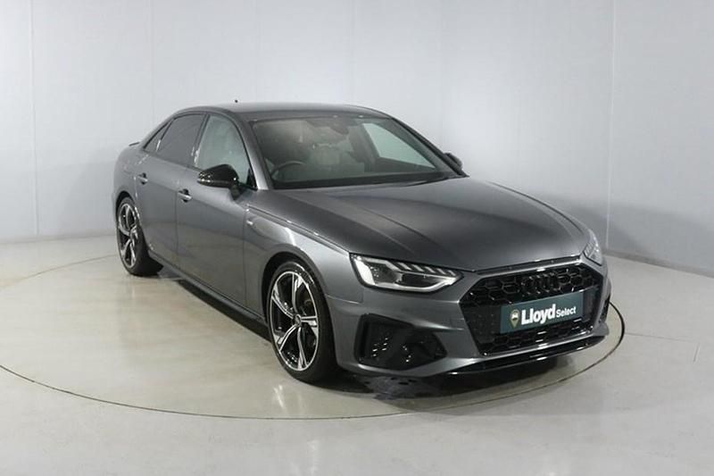 Used Audi A4 Black Edition 150 HP (110 kW) 2023 Grey Sedan