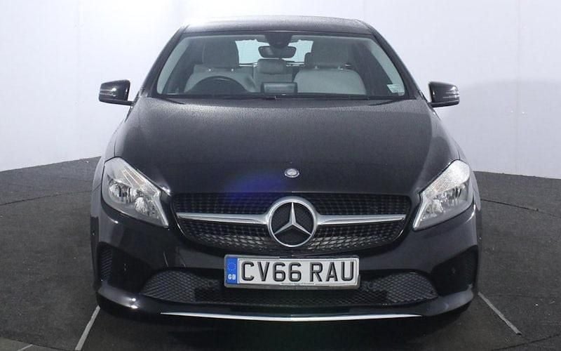 Used Mercedes A180 Executive 109 HP (80 kW) 2018 Hatchback