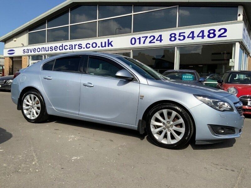 Silver Used 2015 Vauxhall Insignia Elite Hatchback | £4,680 (Good price) - Image 1/4