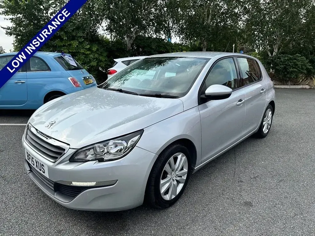 Used Peugeot 308 Active 100 HP (73 kW) 2015 Silver Hatchback