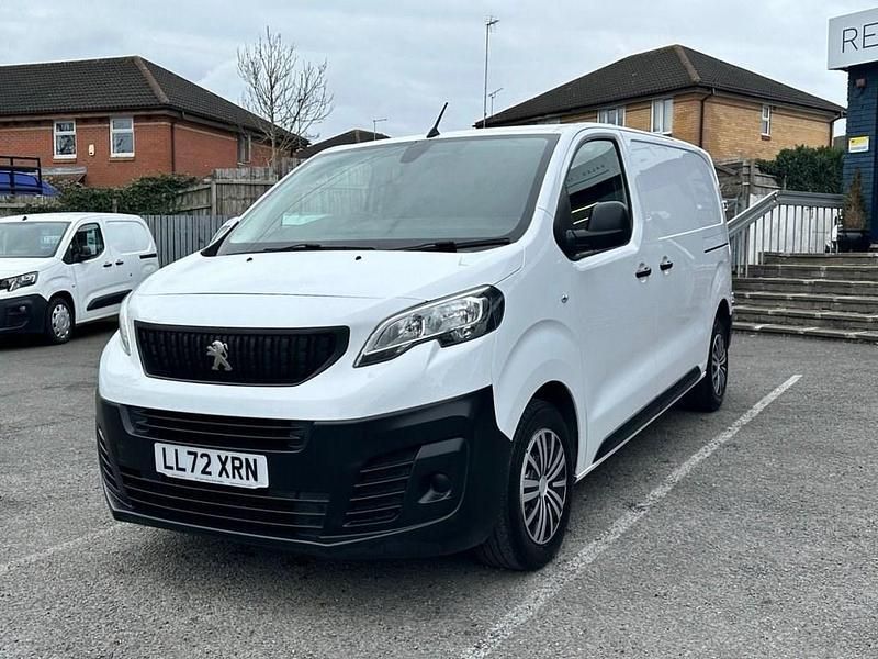 Second-hand Peugeot Expert Premium 2022 Alb Van