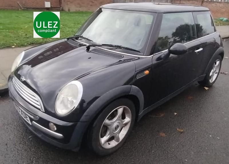 Black Used 2003 Mini Cooper Hatch Hatchback | £1,500 - Image 1/4