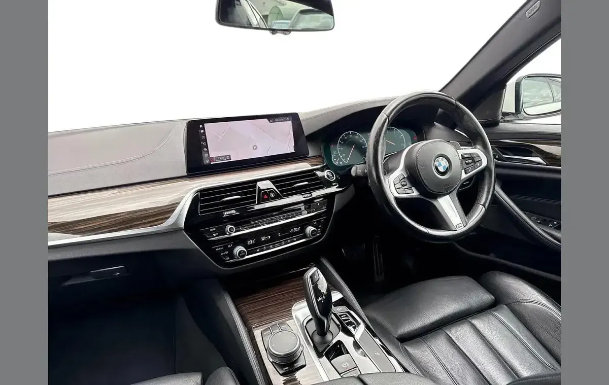 Used BMW 530 M Sport 261 HP (191 kW) 2018 White Sedan