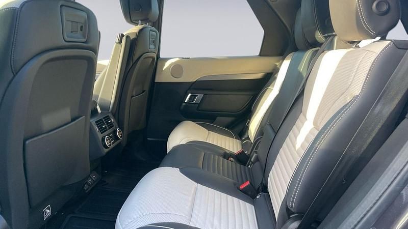 Used Land Rover Discovery 5 HSE Dynamic 2023 Charente grey SUV