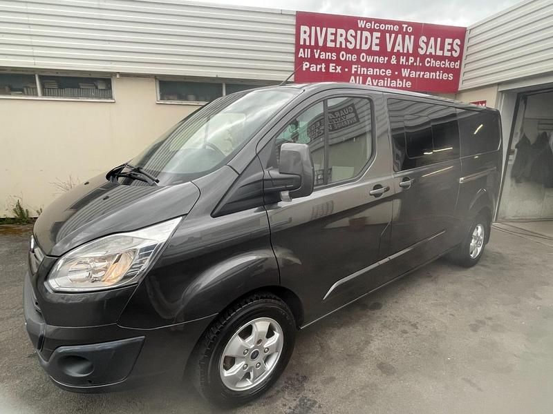 Used Ford Transit Custom Limited 170 HP (125 kW) 2016 Grey Van