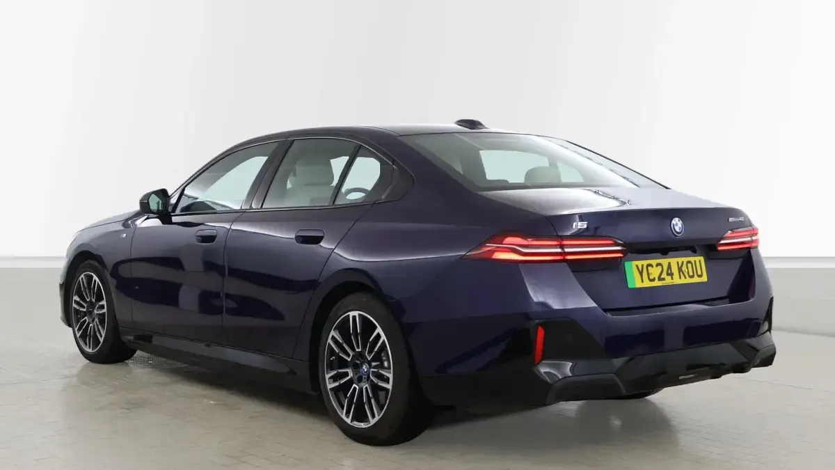 Used BMW i5 M Sport 246 kW (335 HP) 2024 Blue Sedan