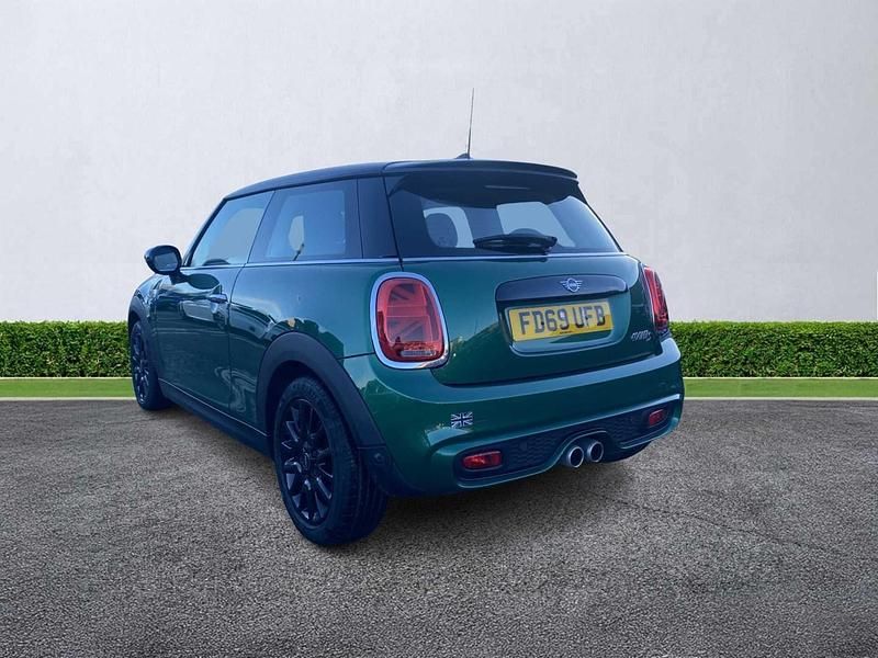 Used Mini Cooper S Classic 192 HP (141 kW) 2019 Green Hatchback