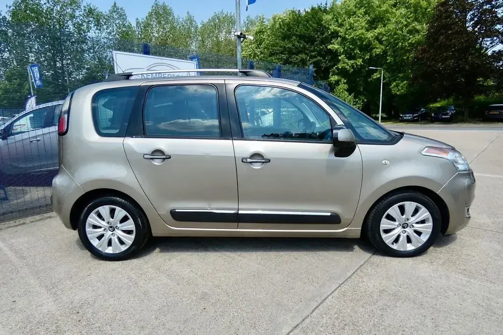Used Citroën C3 Picasso Exclusive 90 HP (66 kW) 2011 Beige MPV