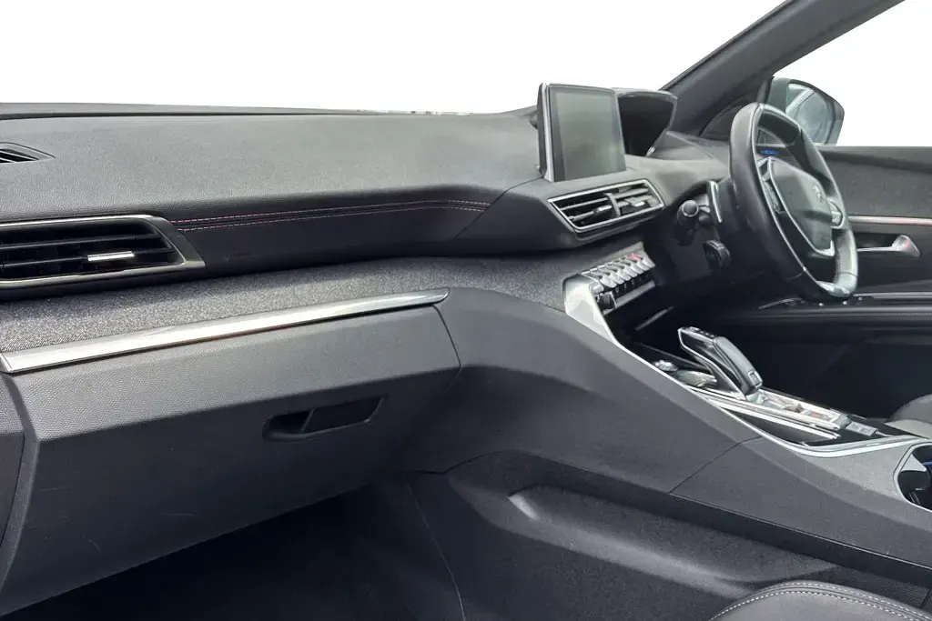 Used Peugeot 5008 Premium 131 HP (96 kW) 2019 SUV