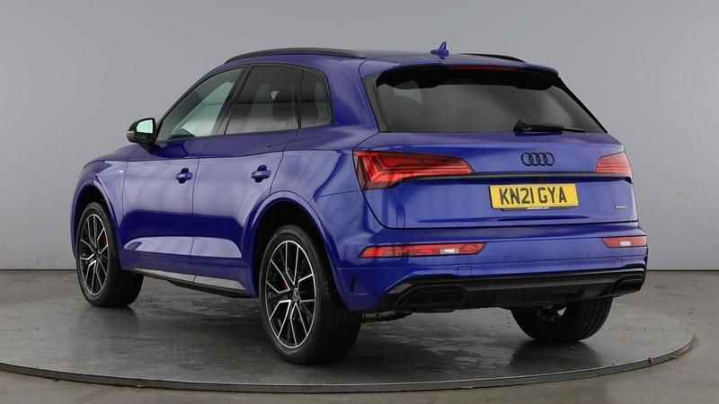 Used Audi Q5 Comfort 261 HP (191 kW) 2021 Blue SUV