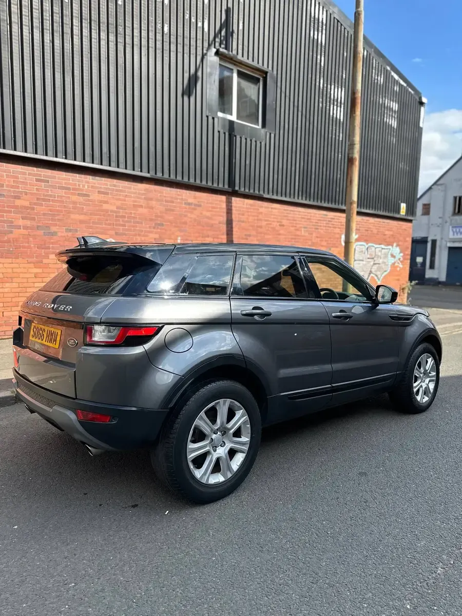 Used Land Rover Range Rover evoque SE 2016 Grey Estate