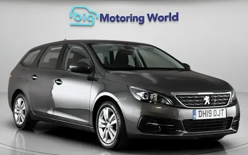 Second-hand Peugeot 308 SW Active 131 CP (96 kW) 2019 Break