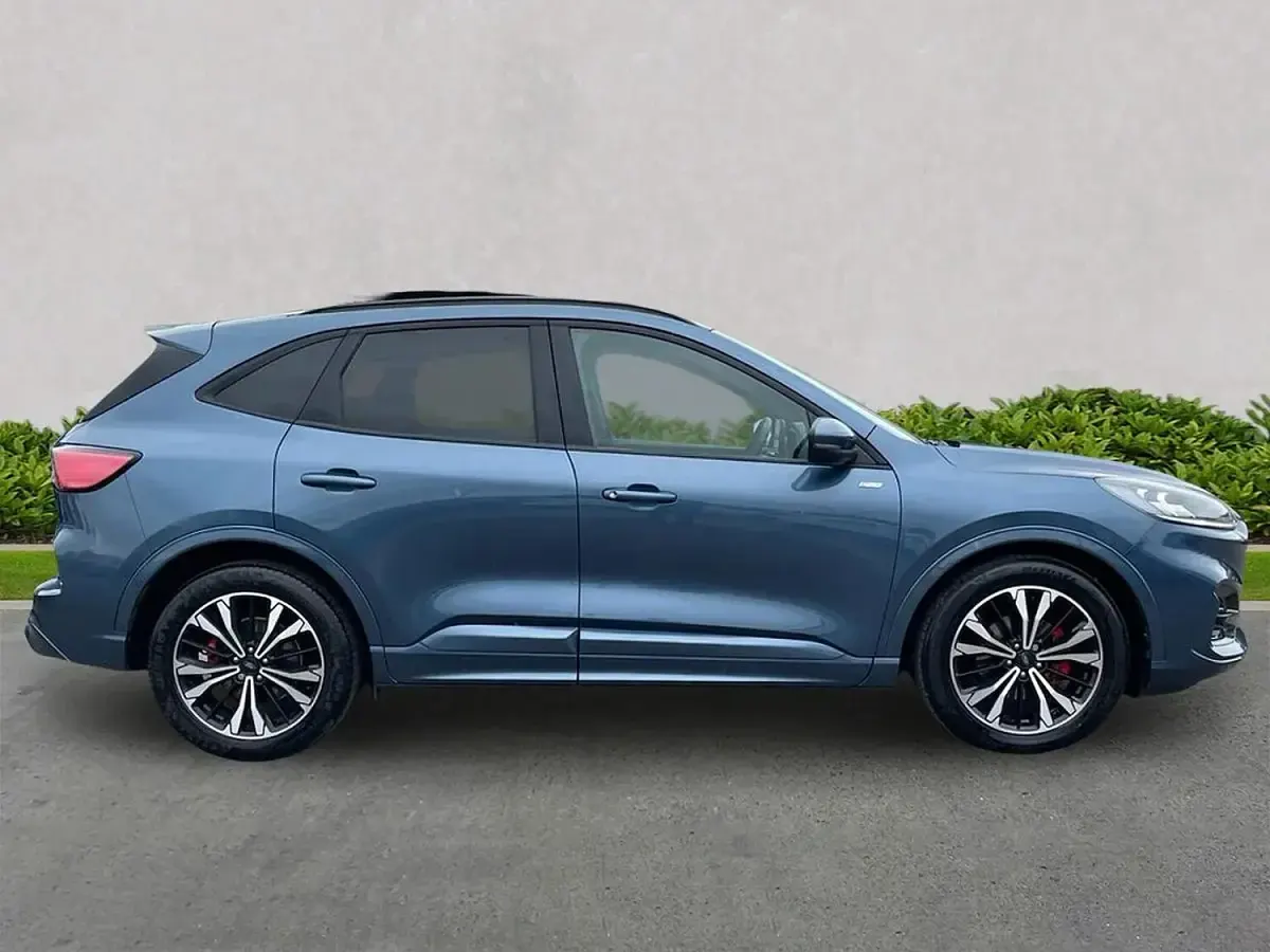 Used Ford Kuga ST-Line X 225 HP (165 kW) 2023 Blue SUV
