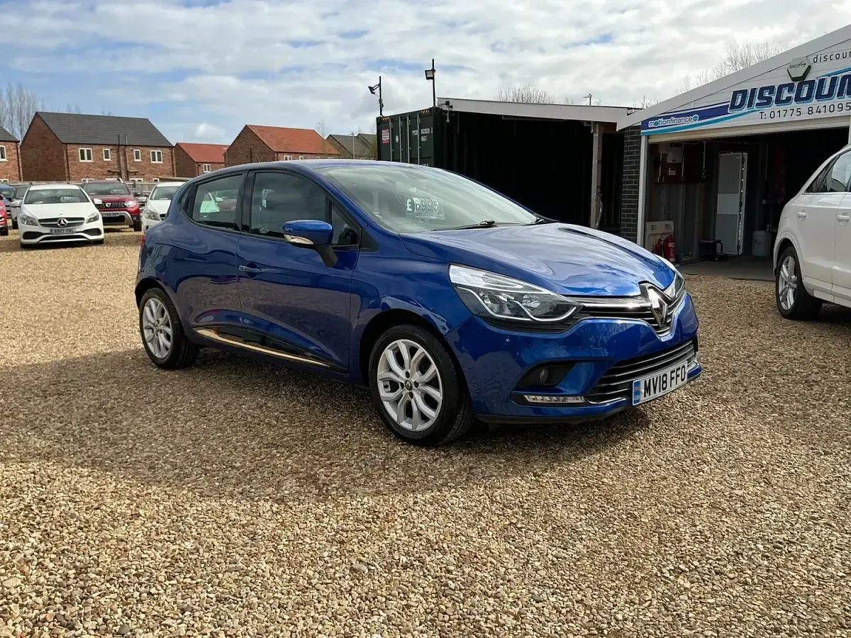 Used Renault Clio IV Dynamique 90 HP (66 kW) 2018 Blue Hatchback