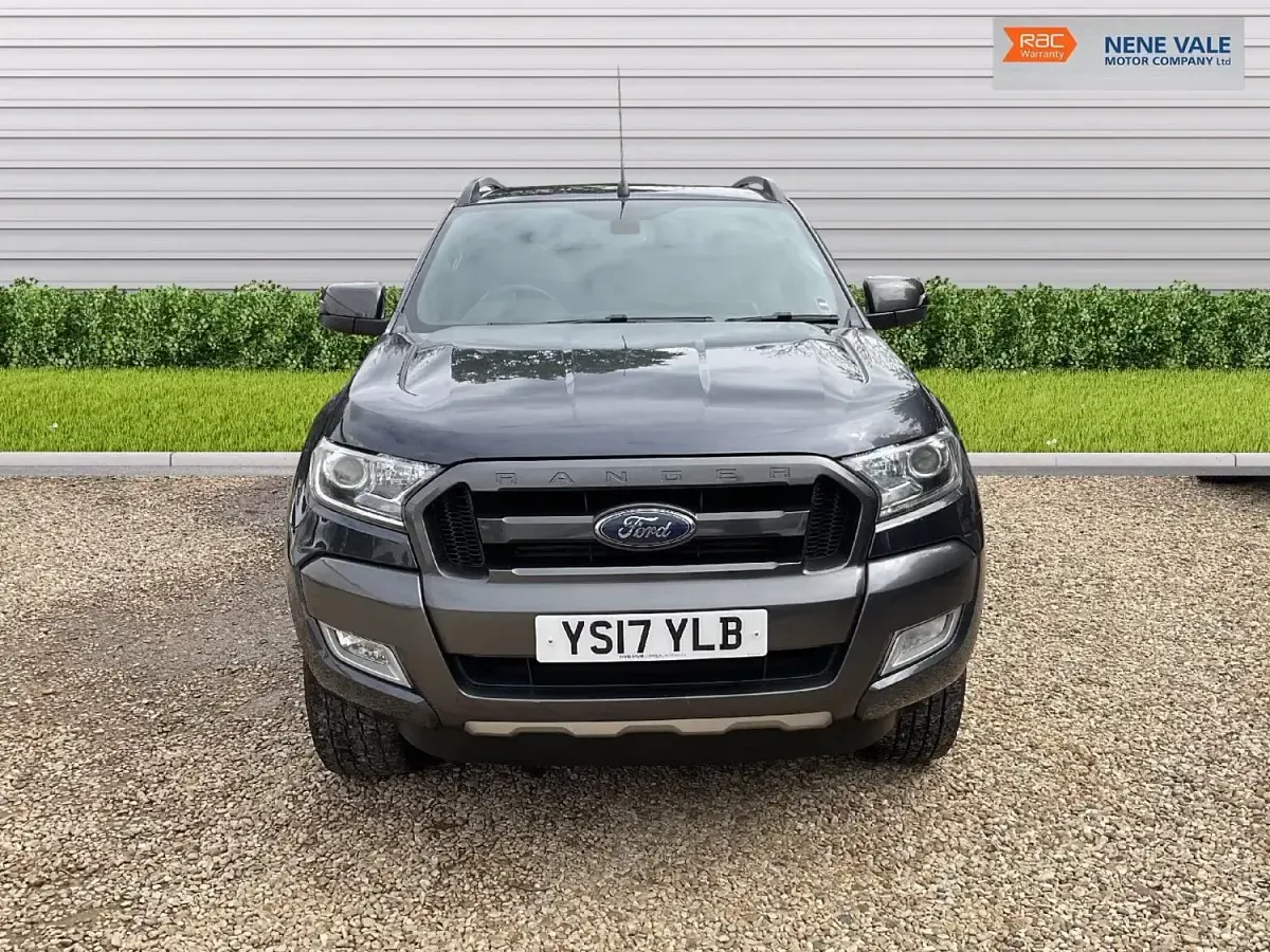 Usado Ford Ranger Wildtrack 200 CV (147 kW) 2017 Gris Pickup/Camioneta