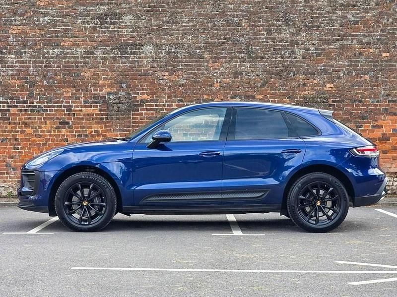 Used Porsche Macan 265 HP (194 kW) 2022 Blue SUV