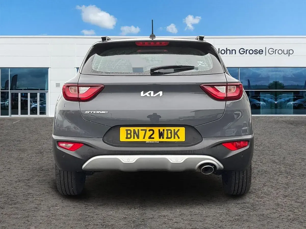 Second-hand Kia Stonic 100 CP (73 kW) 2023 Gri SUV