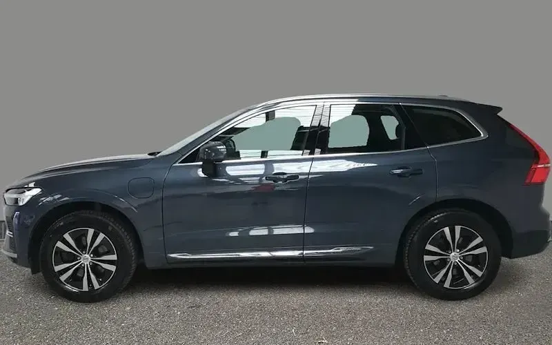 Used Volvo XC60 Core 349 HP (256 kW) 2022 Blue SUV