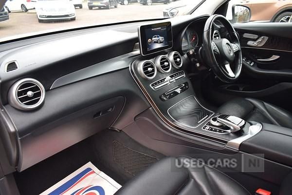 Used Mercedes GLC220 Premium 2019 White Estate