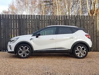 Used Renault Captur Techno 160 HP (117 kW) 2023 White SUV