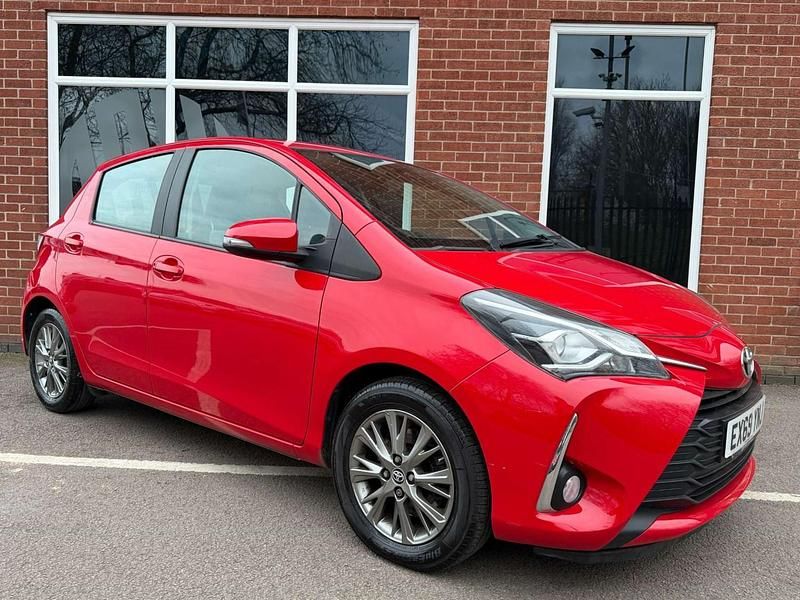 Used Toyota Yaris 2019 Red Hatchback