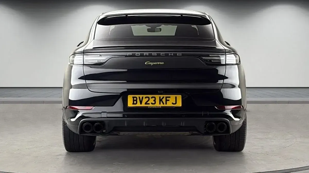 Usado Porsche Cayenne Platinum Edition 2023 Negro SUV