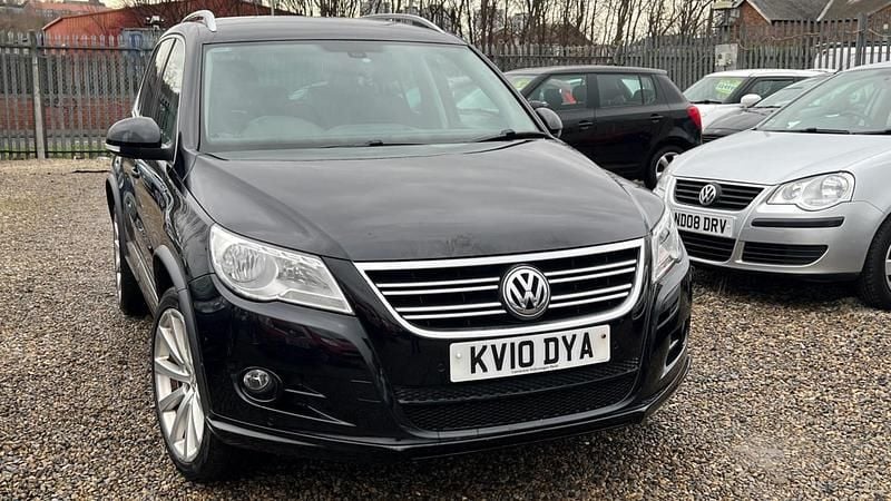 Black Used 2010 VW Tiguan R-line SUV | £5,199 (Fair price) - Image 1/4